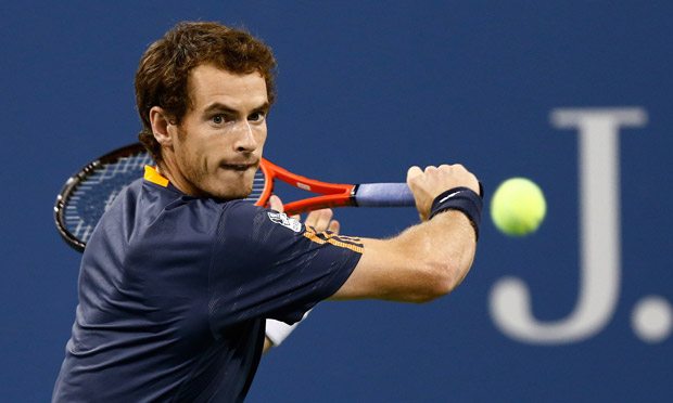 Andy Murray in action against Ivan Dodig